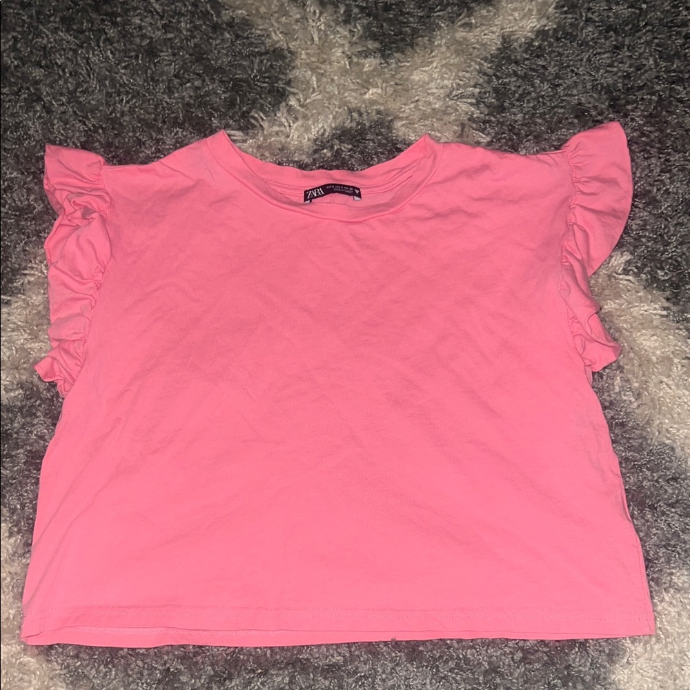 Zara size Small Pink Ruffle Sleeve slightly cropped Top